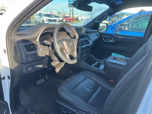 2023 Chevrolet Tahoe 4WD RST