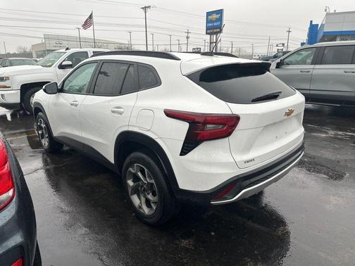 2024 Chevrolet Trax LT