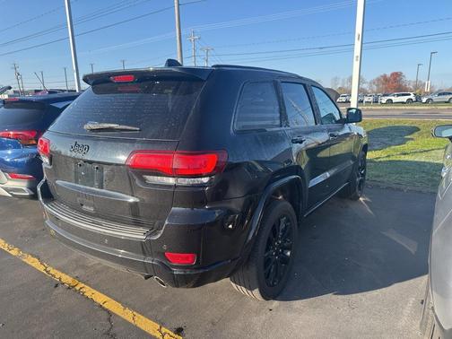 2020 Jeep Grand Cherokee Altitude