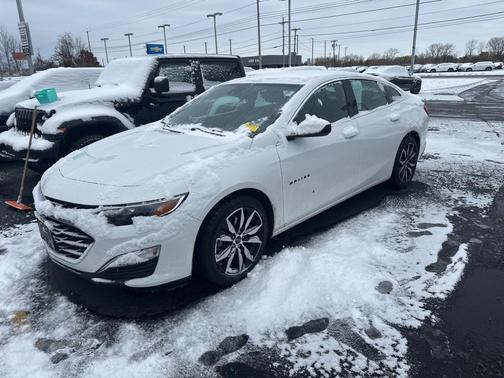 2024 Chevrolet Malibu FWD RS