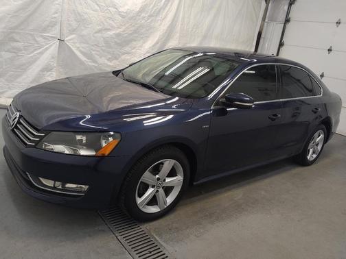 2015 Volkswagen Passat 1.8T Limited Edition