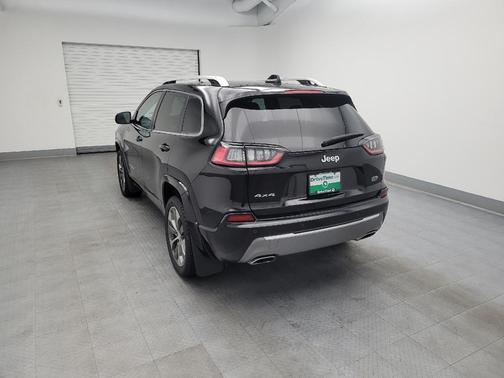 2019 Jeep Cherokee Overland