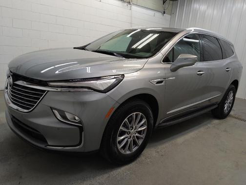 Moonstone Gray Metallic 2023 Buick Enclave Essence FWD