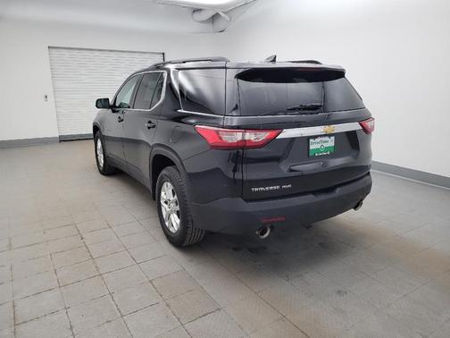Mosaic Black Metallic 2019 Chevrolet Traverse LT Cloth