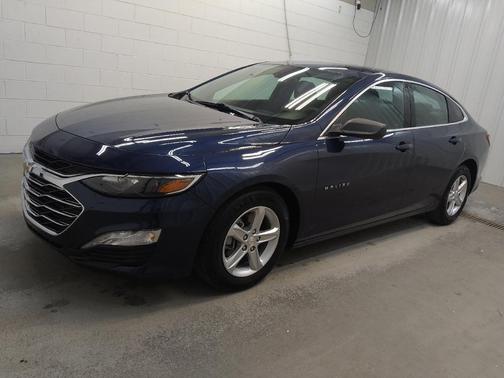 Northsky Blue Metallic 2022 Chevrolet Malibu FWD LT