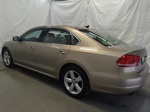 2015 Volkswagen Passat 1.8T Limited Edition
