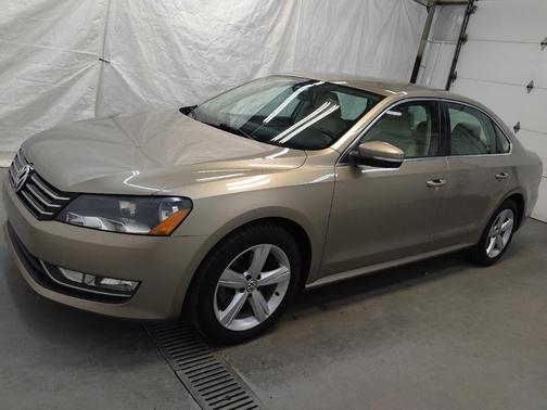 2015 Volkswagen Passat 1.8T Limited Edition