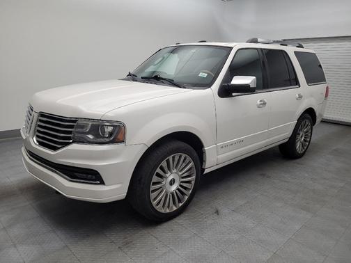 2015 Lincoln Navigator Base