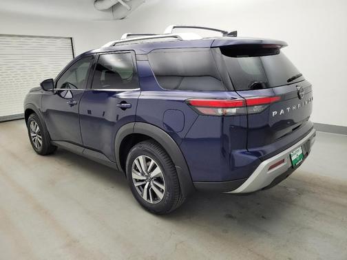 Deep Ocean Blue Pearl 2022 Nissan Pathfinder SL 4WD