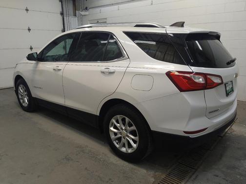 White 2019 Chevrolet Equinox 1LT