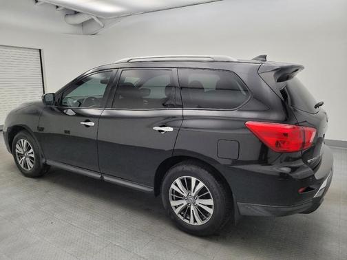 2019 Nissan Pathfinder SV