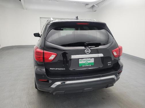 2019 Nissan Pathfinder SV