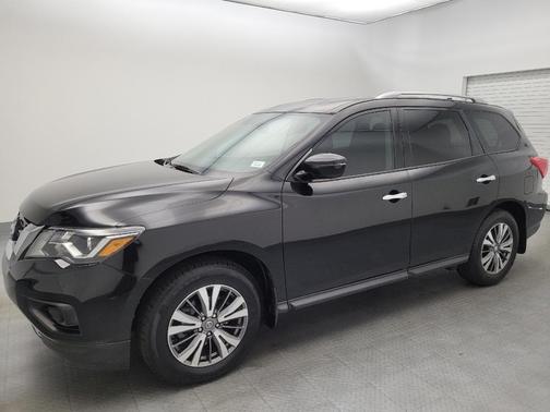 2019 Nissan Pathfinder SV
