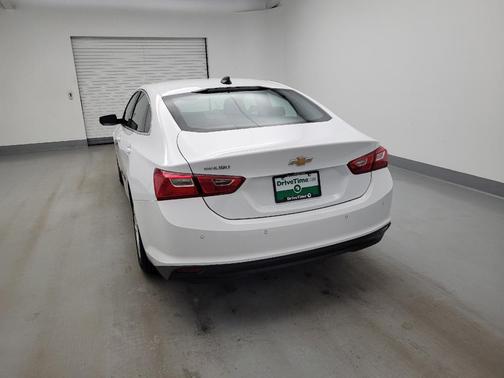 Summit White 2023 Chevrolet Malibu 1LS