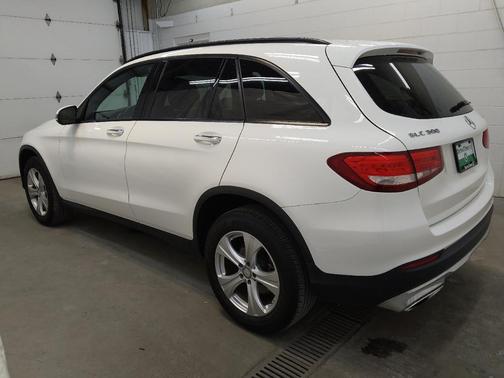 2017 Mercedes-Benz GLC 300 4MATIC