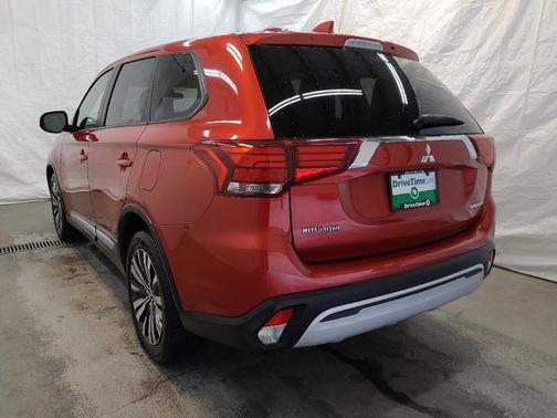2019 Mitsubishi Outlander SE