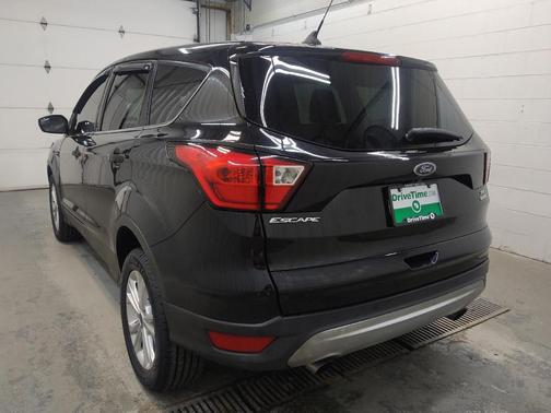 Agate Black Metallic 2019 Ford Escape SE
