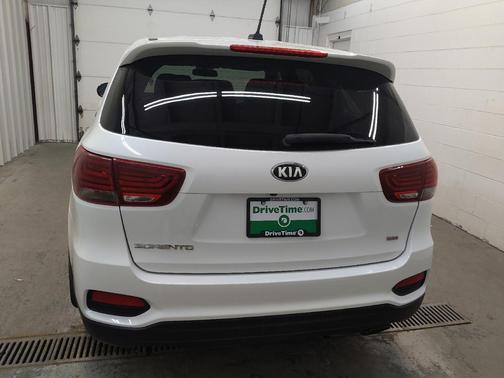 Snow White Pearl 2019 Kia Sorento L