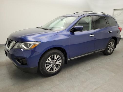 2019 Nissan Pathfinder S