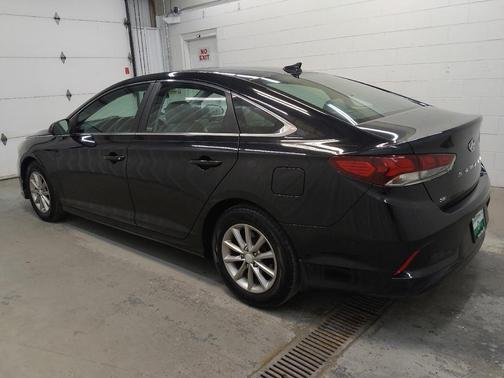 Phantom Black 2019 Hyundai SONATA SE