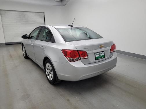 Silver Ice Metallic 2015 Chevrolet Cruze LS