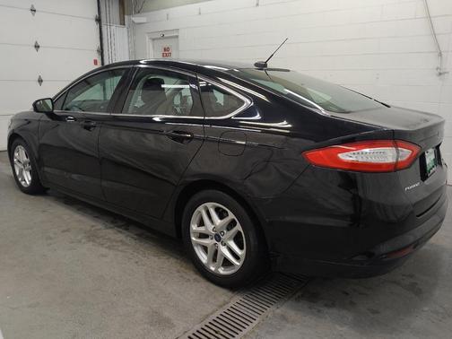 Shadow Black 2016 Ford Fusion SE