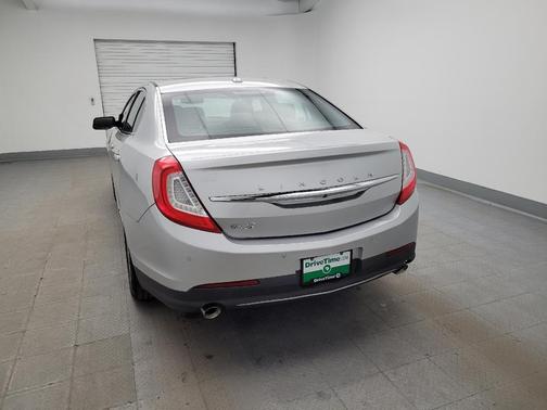 2016 Lincoln MKS Base