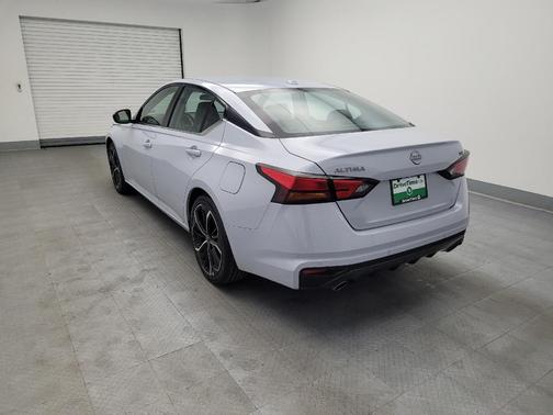 2023 Nissan Altima SR FWD