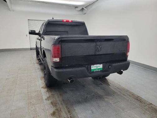 2022 RAM 1500 Classic Warlock Quad Cab 4x4 6'4' Box