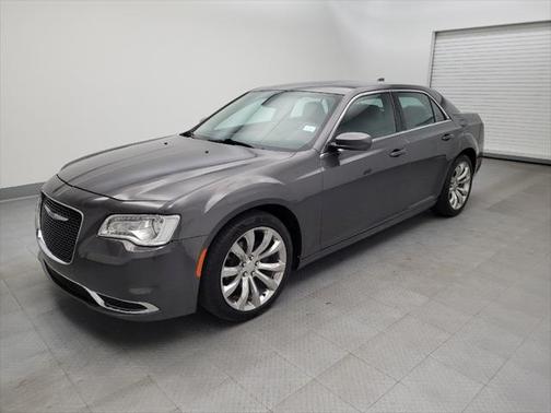 2019 Chrysler 300 Touring