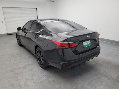 2021 Nissan Altima SR FWD