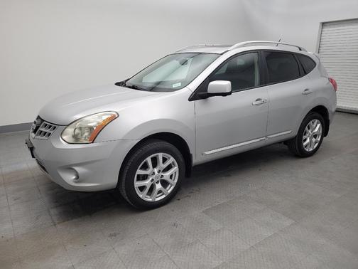 Brilliant Silver Metallic 2013 Nissan Rogue SV w/SL Pkg