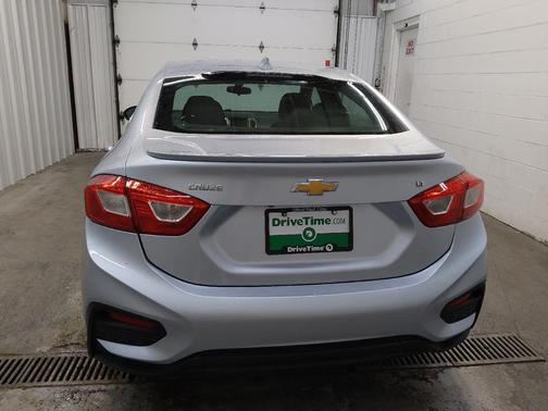 Blue 2017 Chevrolet Cruze LT