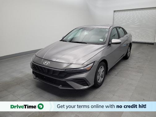 2024 Hyundai ELANTRA SE
