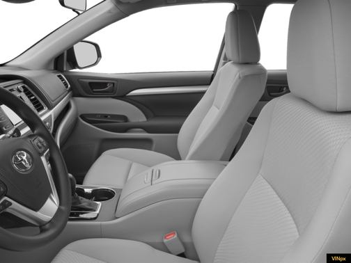 Midnight Black Metallic 2019 Toyota Highlander LE