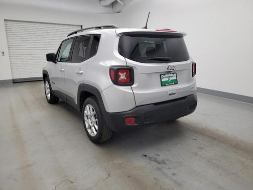 Glacier Metallic Clearcoat 2020 Jeep Renegade Latitude
