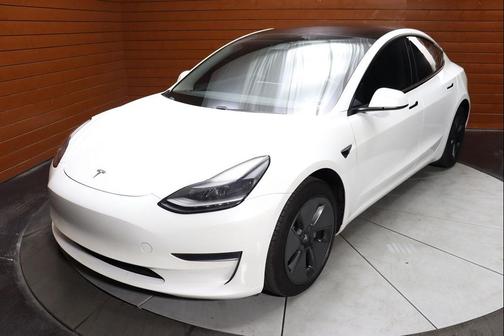 2022 Tesla Model 3 Standard Range
