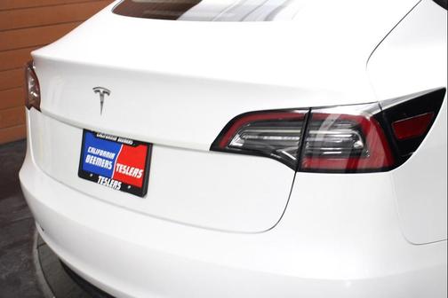 2023 Tesla Model 3 Standard Range