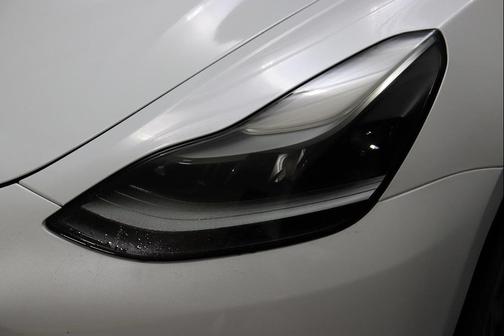 2022 Tesla Model 3 Standard Range