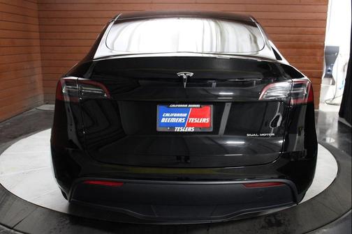 2023 Tesla Model Y Long Range Dual Motor All-Wheel Drive