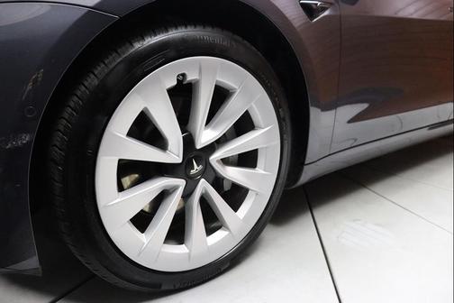 2022 Tesla Model 3 Standard Range