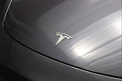 2022 Tesla Model 3 Standard Range