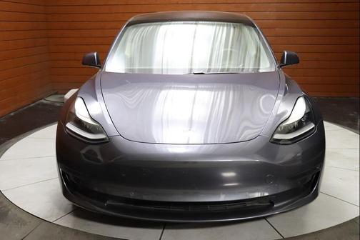 2022 Tesla Model 3 Standard Range