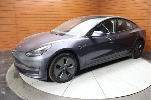 2022 Tesla Model 3 Standard Range