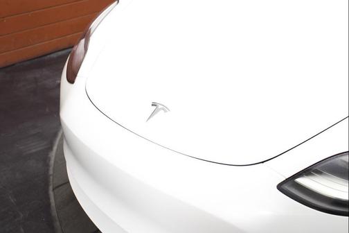 2022 Tesla Model 3 Standard Range