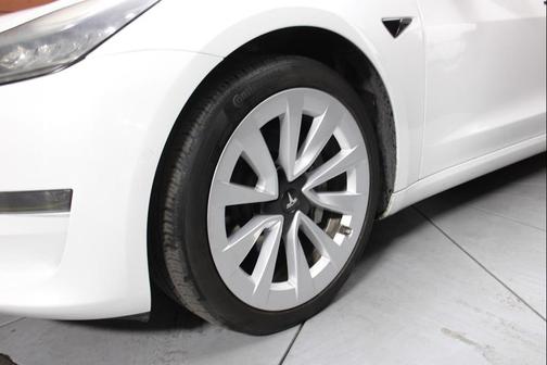 2022 Tesla Model 3 Standard Range