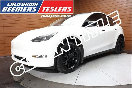 2022 Tesla Model Y Long Range Dual Motor All-Wheel Drive