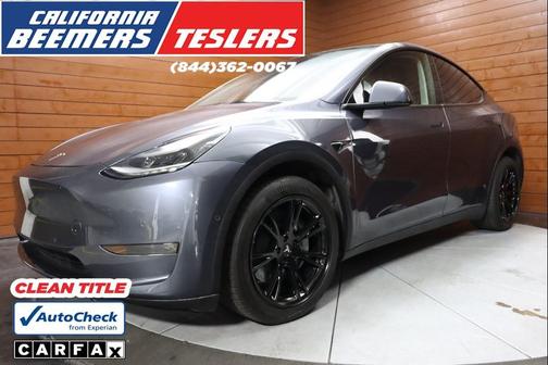 2022 Tesla Model Y Long Range Dual Motor All-Wheel Drive