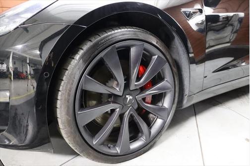 2020 Tesla Model 3 Performance