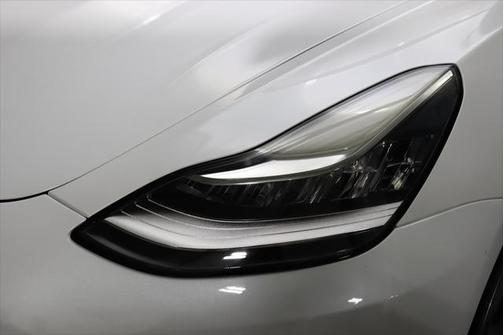 2022 Tesla Model 3 Standard Range